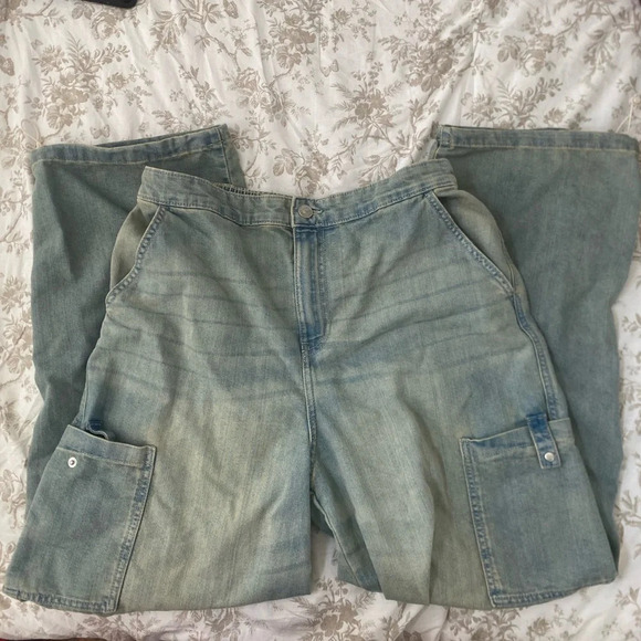 H&M Cargo Pants - Picture 1 of 4